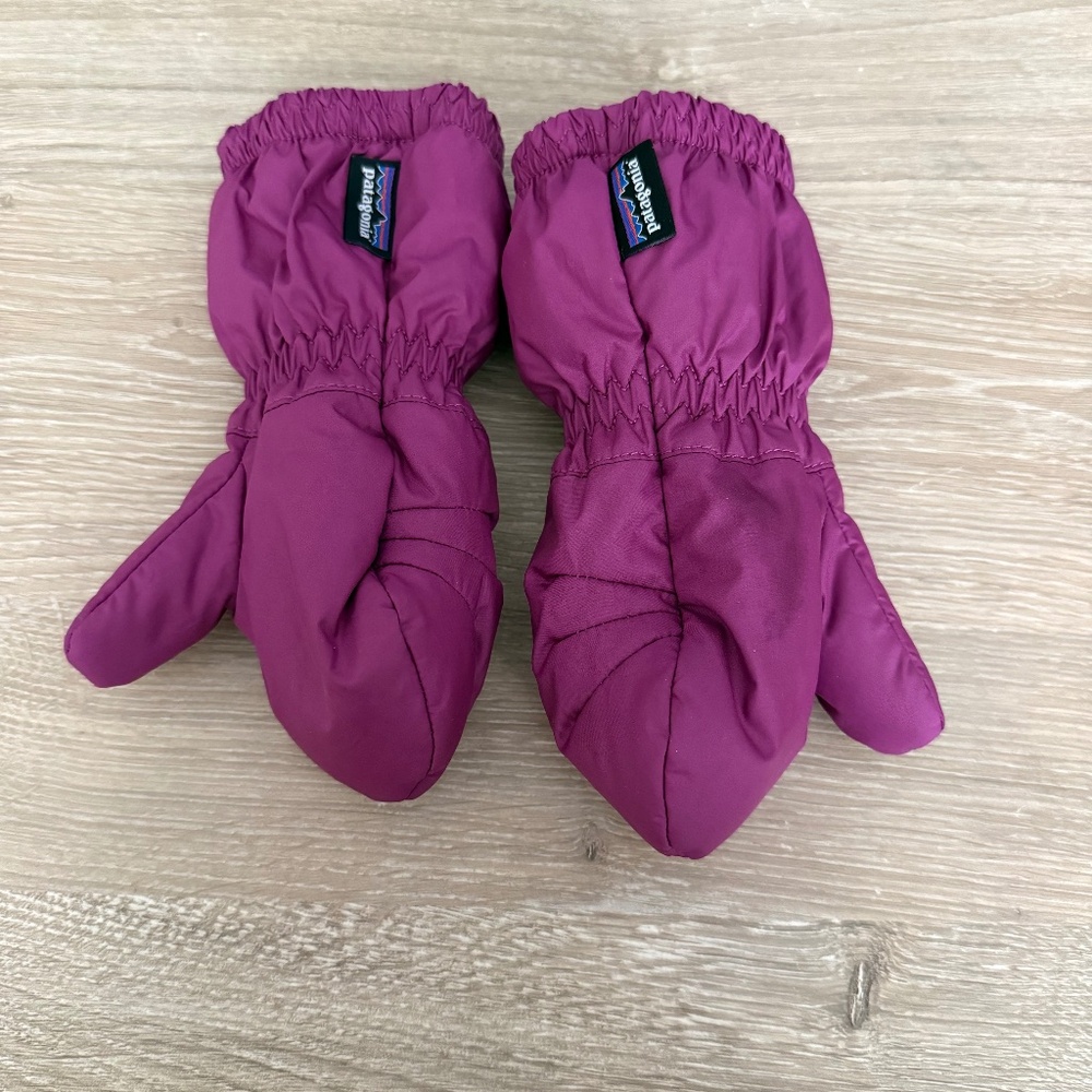 Patagonia Baby Puff Mitts 6-12mo Purple
